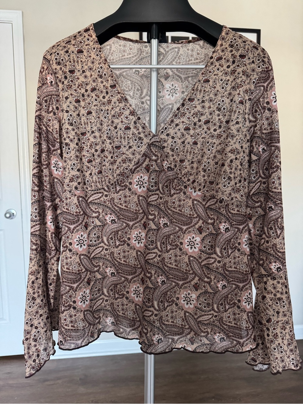 Route 66 Women’s Beige/Brown/Pink Paisley Mesh Sheer Stretch V-Neck Blouse L